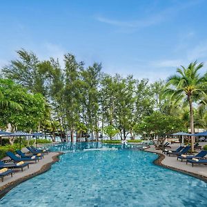 Le Meridien Phuket Mai Khao Beach Resort